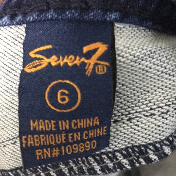 Seven7 Jean shorts size 6 - Picture 7 of 7